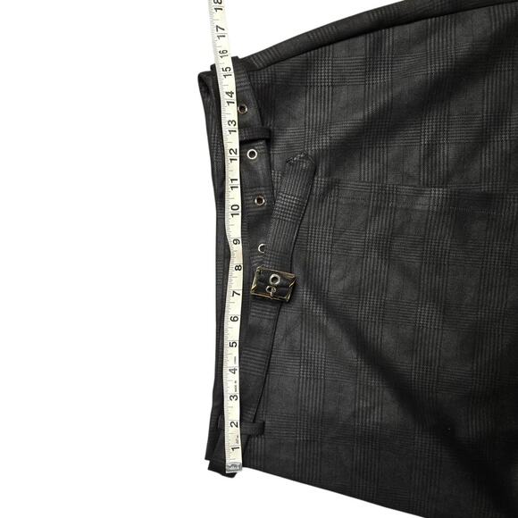 French Kiss Black Plaid Wrap Skirt Size: L - Picture 6 of 6